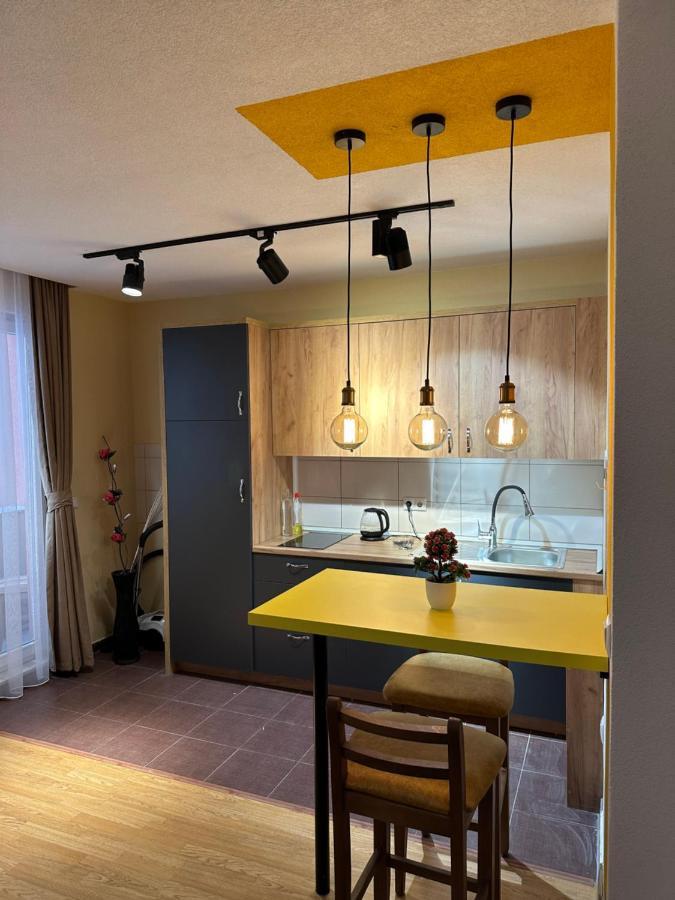 Ora-Prn,Peaceful Central Apartment بريشتاين المظهر الخارجي الصورة
