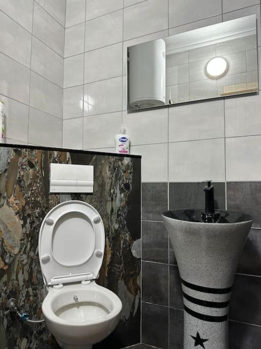 Ora-Prn,Peaceful Central Apartment بريشتاين المظهر الخارجي الصورة